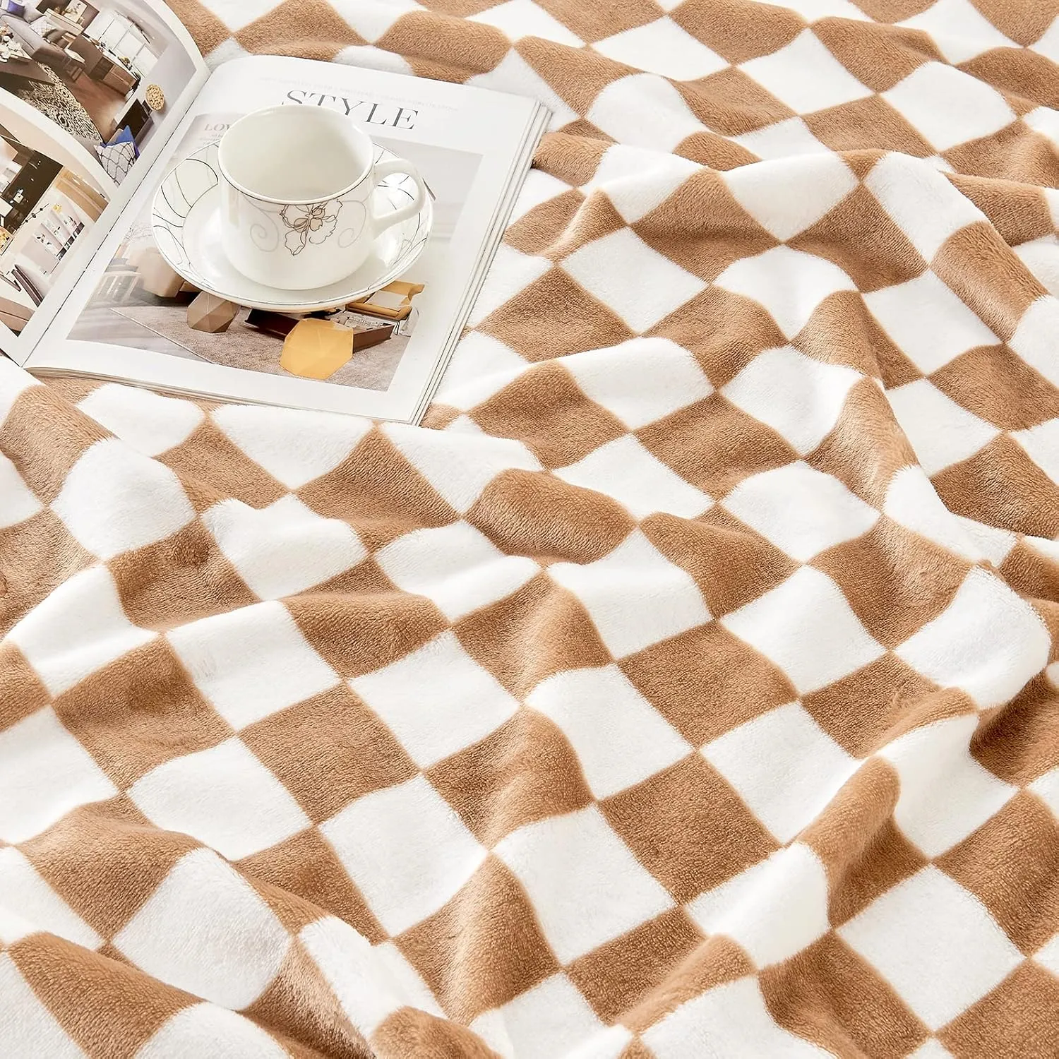Checkered Blanket Flannel Throw Blankets Soft Cozy Checkered Grid Print Chessboard Gingham Pattern Throws for Bed Sofa Couch for All Seasons, 50x60 Inch, Blonde