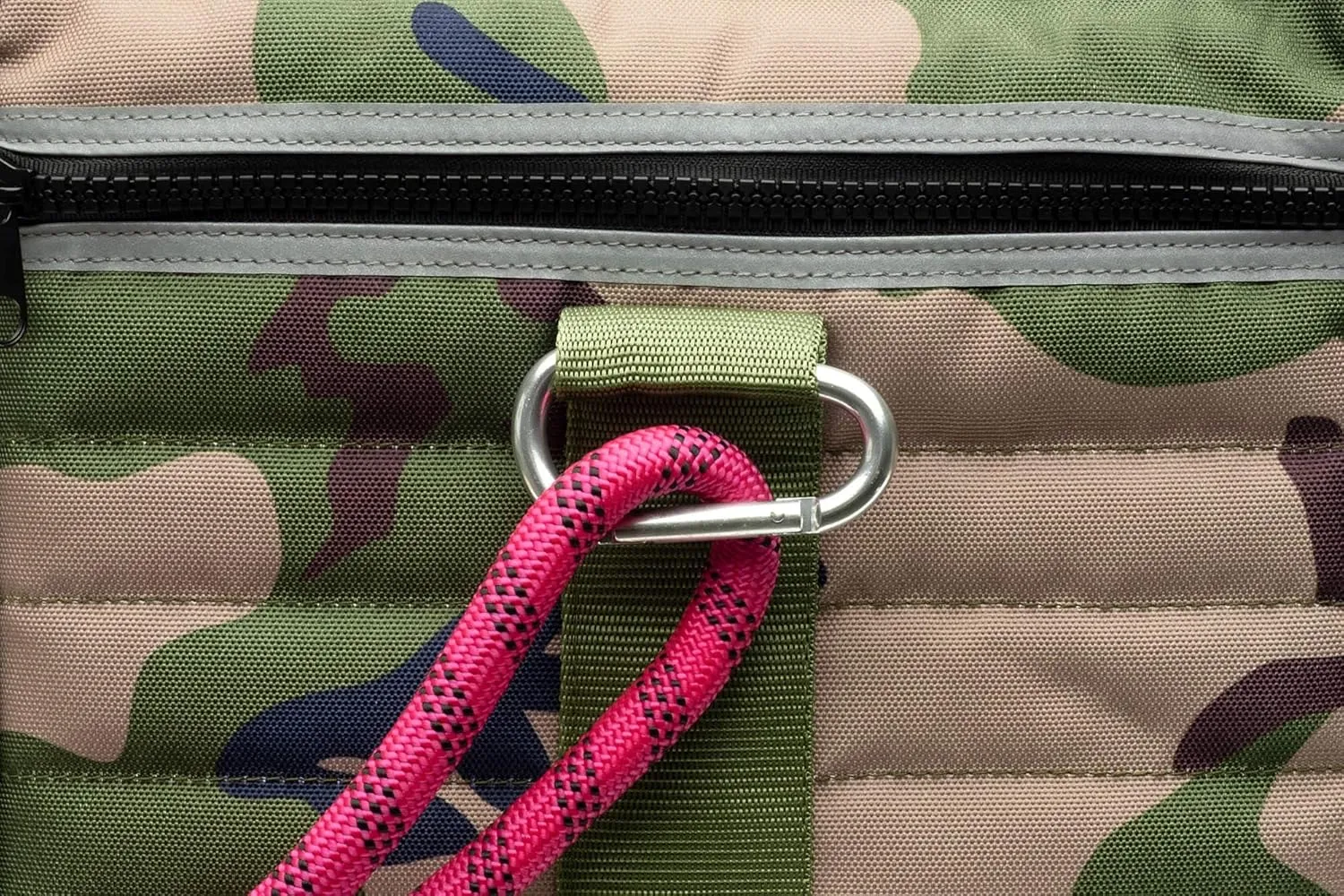 ROVERLUND Airline-Compliant Pet Carrier | Includes Leash | Suitable for Pets up to 20lbs
